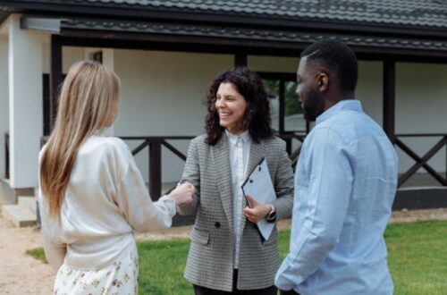 Chasseur vs agent immobilier