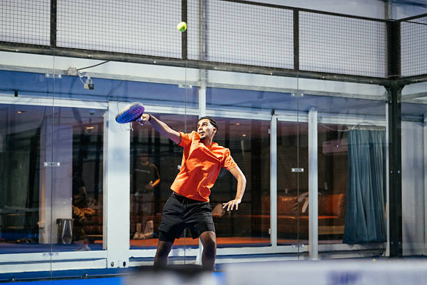 Entreprise construction terrain de tennis